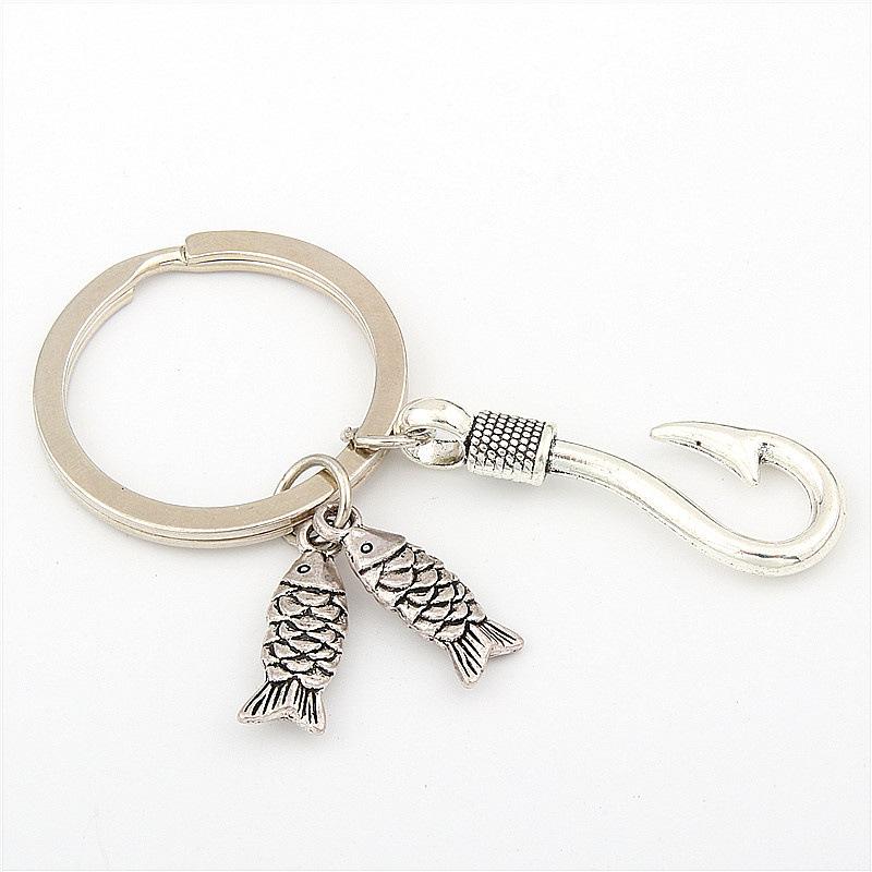 

Creative Sliver Color Fishhook Exquisite Hollowed-out Elephant Pendant Key Chains for Women Men Keyring Jewelry Accessories Gift