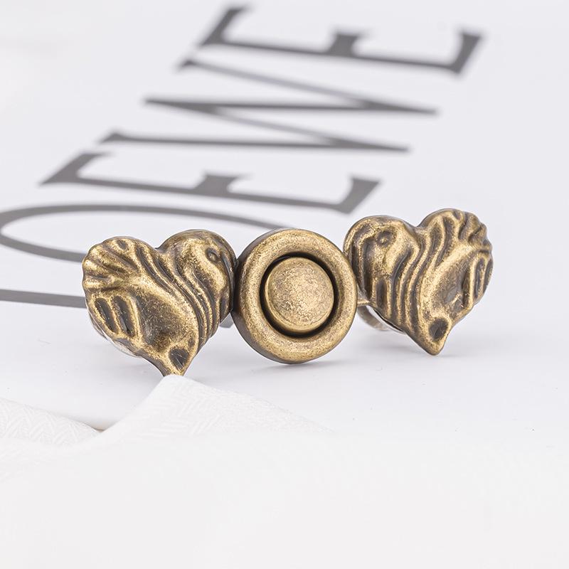 Heart Shaped Waist Button Adjuster: No-Sew, Detachable for Perfect Fit