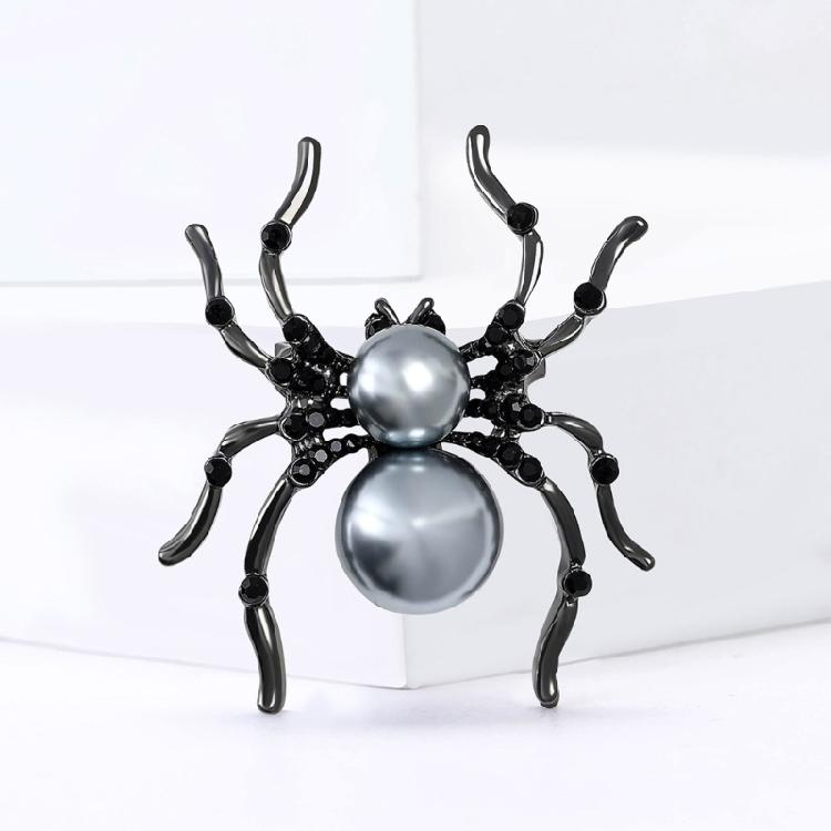 Exquisite Animal Brooch Including Rhinestones and Pearls Accent Lapel Pin for Unisex Wear Halloween Party Decoration