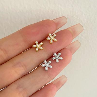 Cute Little Fresh Flower Pearl Earrings Mini Small Earrings Super Fairy Student Earrings