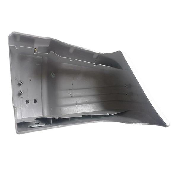 

MB679542 Front Right Bumper Corner for 90-00 Mitsubishi Pajero/Montero MK2 V33 none