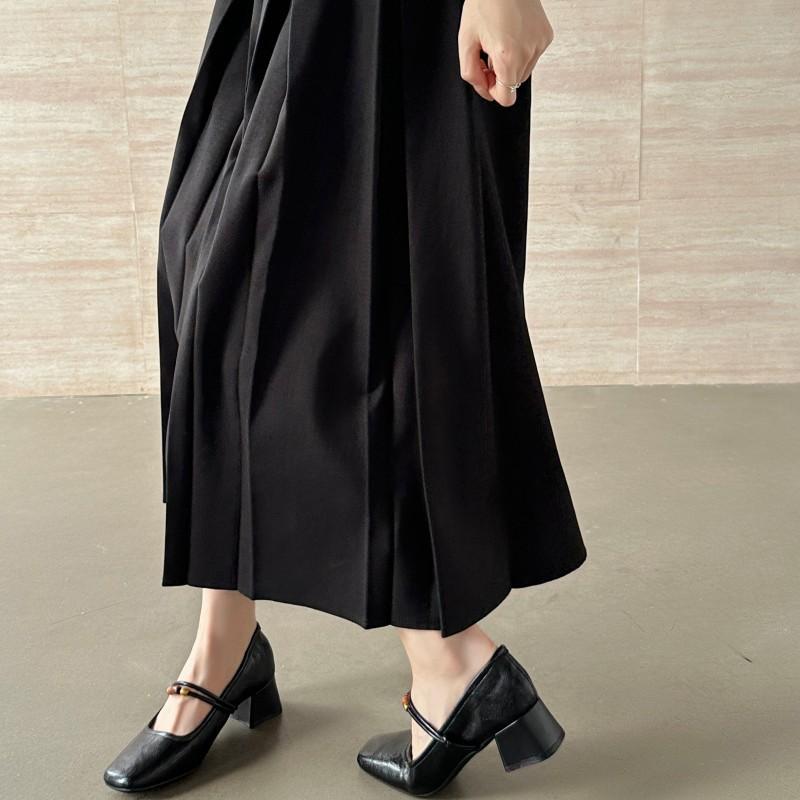 French square head Mary Jane shoes women's shoes 2025 autumn fashion new retro word shallow mouth single shoes leather shoes black