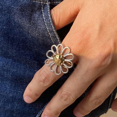Sweet and Romantic 18K Gold, Gold and Silver Color Matching Hollowed Out Small Daisy Flower Opening Ring