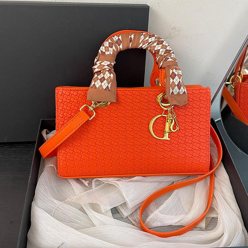 Gewebte Tasche Damenhandtasche neue Prinzessin Diana Tasche hochwertige Handtasche Schulter-Umhängetasche