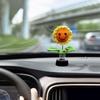 Kreative Autoanhänger Handgewebte Auto Schüttelblume Sonnenblume Kunststoff Auto Innendekorationszubehör.