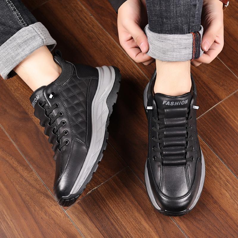 Chaussures en coton chaudes Chaussures décontractées d'hiver Bottes de neige épaissies en polaire Semelles épaisses Confortables Chaussures en coton chaudes de sport d'extérieur pour hommes