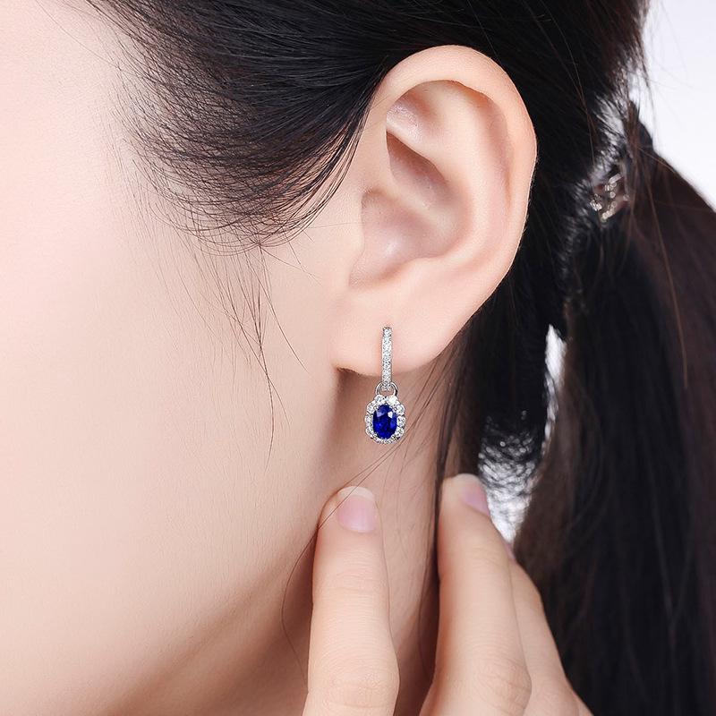 Nouvelle arrivee: Boucles d'oreilles entièrement serties de diamants et de pierres précieuses - Saphir simulé, Rubis et Tourmaline pour la mode féminine.