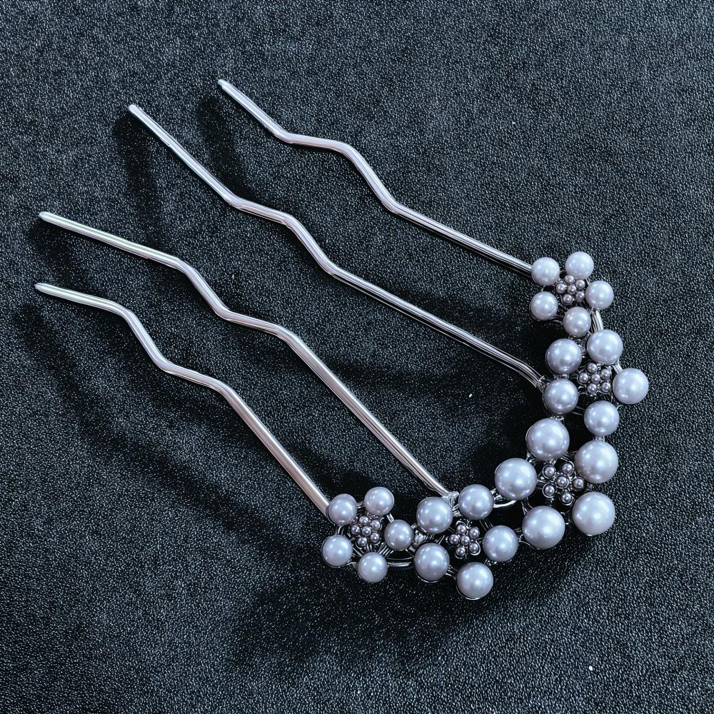 Elegant Blue Crystal Flower Hair Combs Pins Women Daily U-shaped Hairpin For Bun Hairstyle Female Hair Updo Pin Accessories Gift