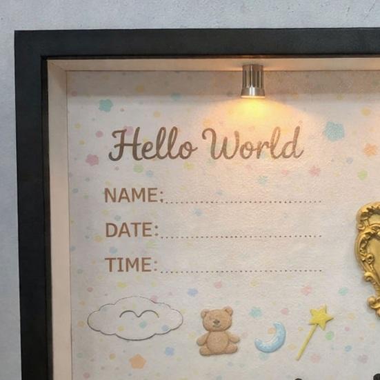 DIY Mini muzeum siluetní krabička se světlem Rámeček na fotky Sada s mini zlatými rámečky Figurky Památeční předmět pro miminko
