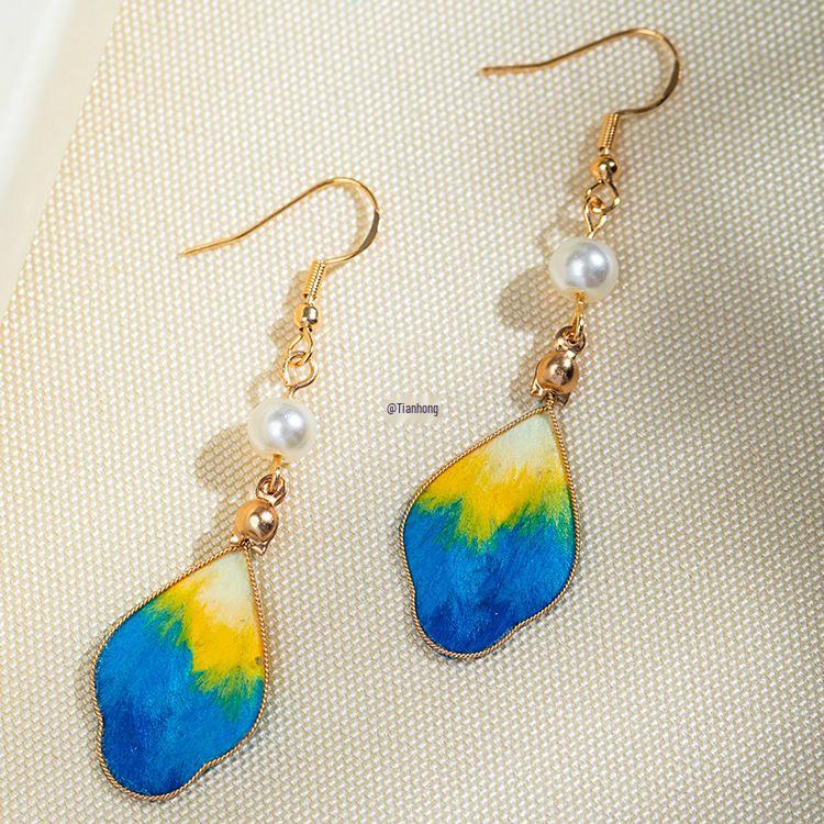 Handmade Silk Velvet 'A Thousand Li of Rivers and Mountains' Earrings - Retro Chinese Style Qipao Accessories with Ear Hooks/Clips for Women