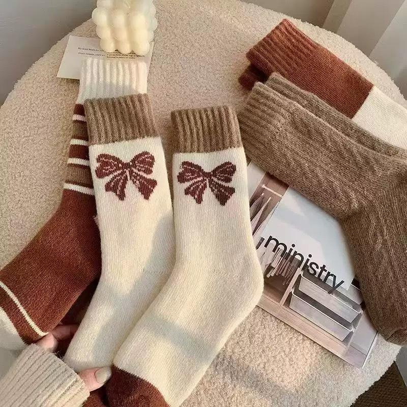Female Autumn and Winter Plus Velvet and Thick Hair Ring Warm Lovely Tube Sleep Socks
