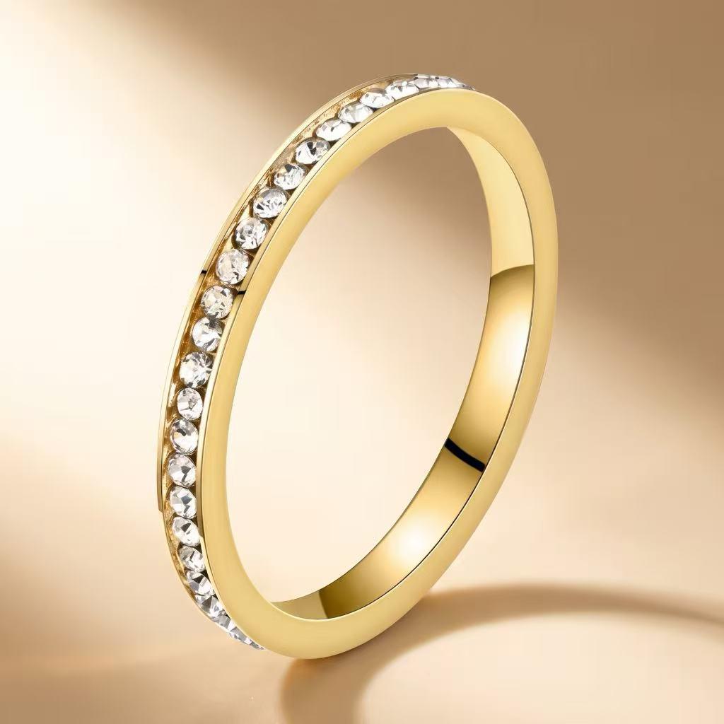 Luxe Dames RVS Ring: Elektrogeplateerd titanium, vervaagt niet, veelzijdig ontwerp