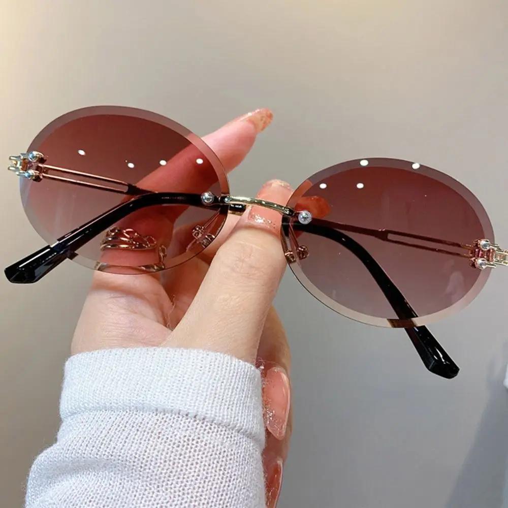 

Trendy Metal Oval Sunglasses Rimless UV400 Protection Punk Sun Glasses Gradient Lens Frameless Shades for Women & Men