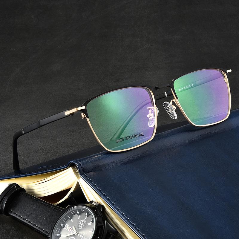 3007 Men's Retro Full-Rim Eyeglasses: Plastic/Steel Myopia Frame with Metal Half-Titanium Design
