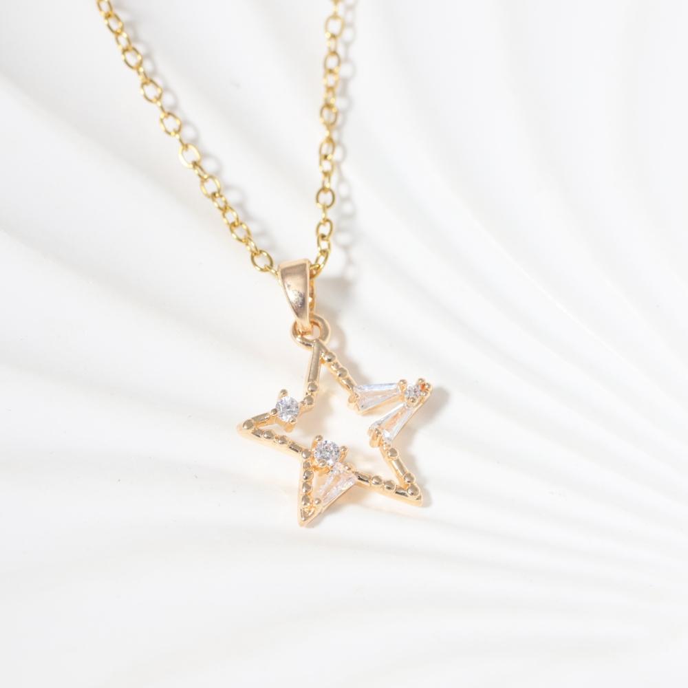 Star Shape Pendant Necklace for Women Fashion Golden Stainless Steel Clavicle Chain Wedding Party Daily Wear Jewelry Accessories