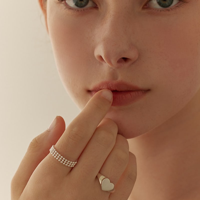 Lewe Silver matte two tone heart ring