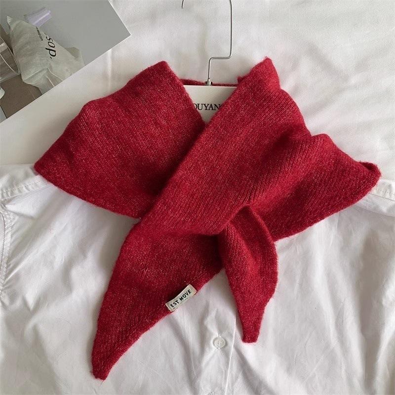 Solid Color Triangular Scarf Women Korean British Niche Small Shawl Triangle Scarf Warm Knitted Headscarf Gift Warm Neck