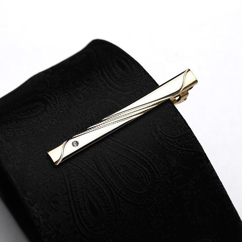 Herren Geschäfts-Kleidung Goldene Krawattenklammer Herren- und Damen-Anstecknadeln Koreanische Version Sicherheitskragenclip Metall-Spot-Clip Geschenkbox