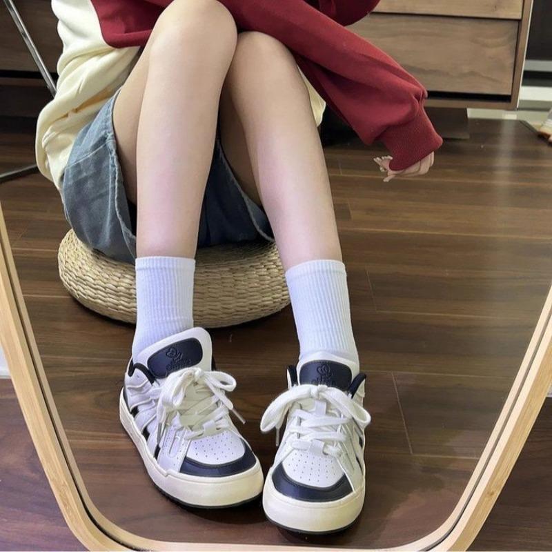 Nischen-Leder-Board-Schuhe Damen neue Herbst-Einzelschuhe atmungsaktive Brotschuhe