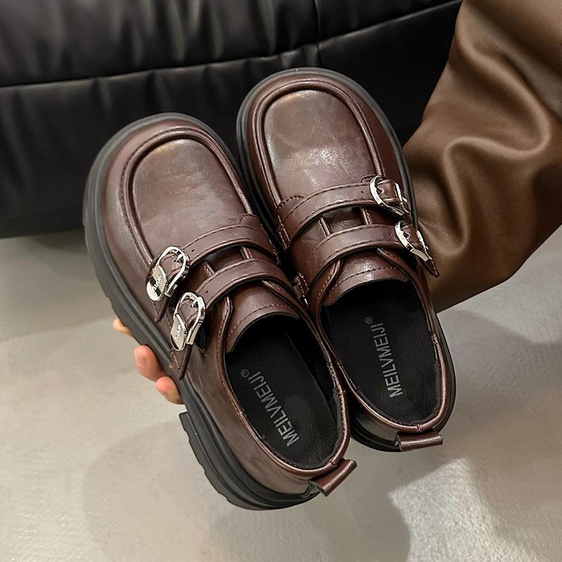 

Туфли женские на толстой подошве, на маленьком толстом каблуке, одинарные, весенние, новые, британские, ретро, из маленькой кожи 40 коричневый