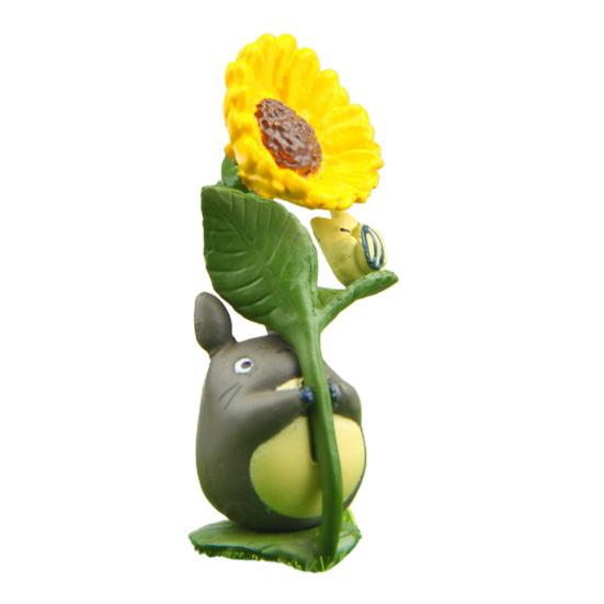 Collectable Anime Figurine Creative Smooth Surface Miniature Landscape Anime Ghibli Totoros Sunflower Figurine for Office