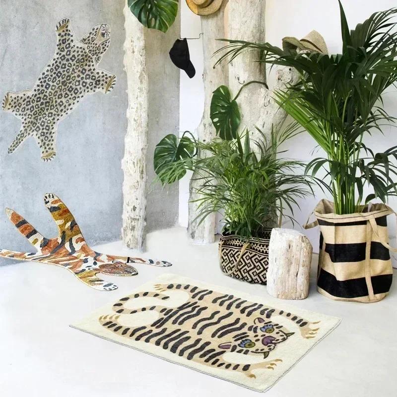 Shaped Children's Bedroom Carpets Home Decor Light Luxury Fashion Minimalist Cute Cartoon IG Soft Bedside Polyester Rugs