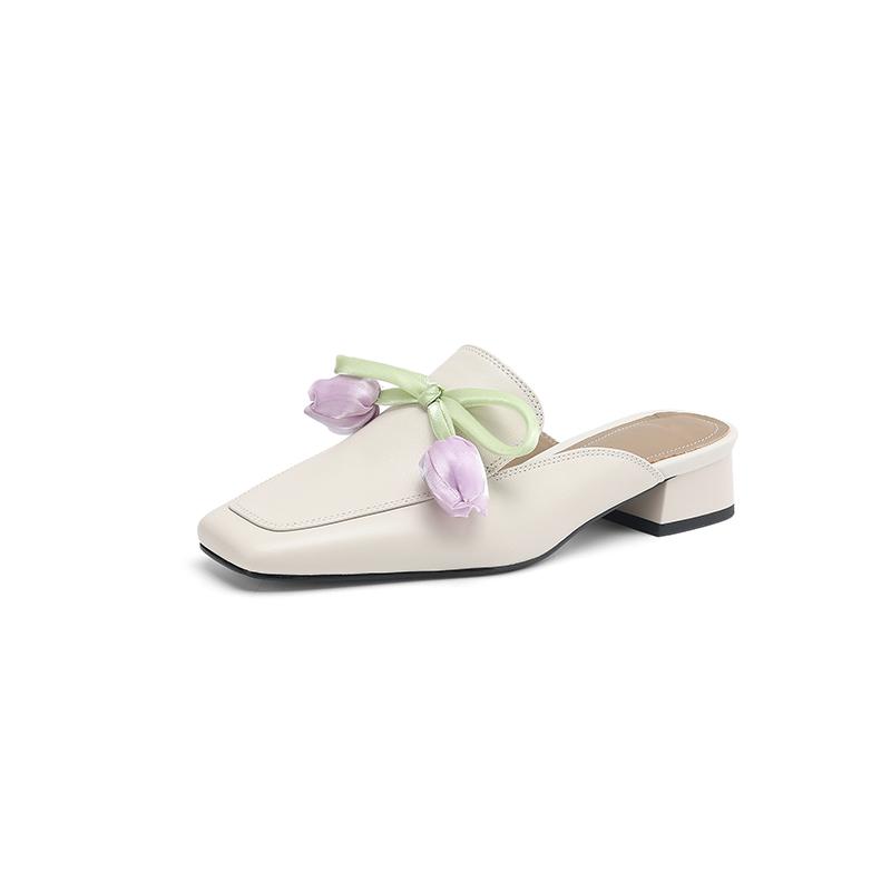 Fashion New Summer Slippers Genuine Leather Slippers for Women Fashion Flower Decoration Square Toe Low Heels Cover Toe Slippers Sandals