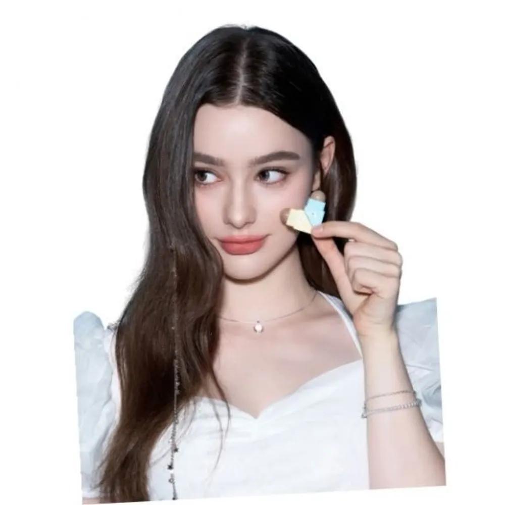 TAM BEAUTY Duo-хайлайтер и бронзер The Cloud Heart (2 цвета) 01 Sand Shader