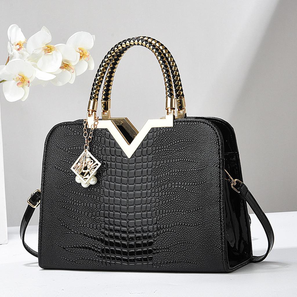 New Exquisite Crocodile Pattern Female Handbag Trendy Versatile Women's Shoulder Bag Large Capacity Women's Crossbody Bag