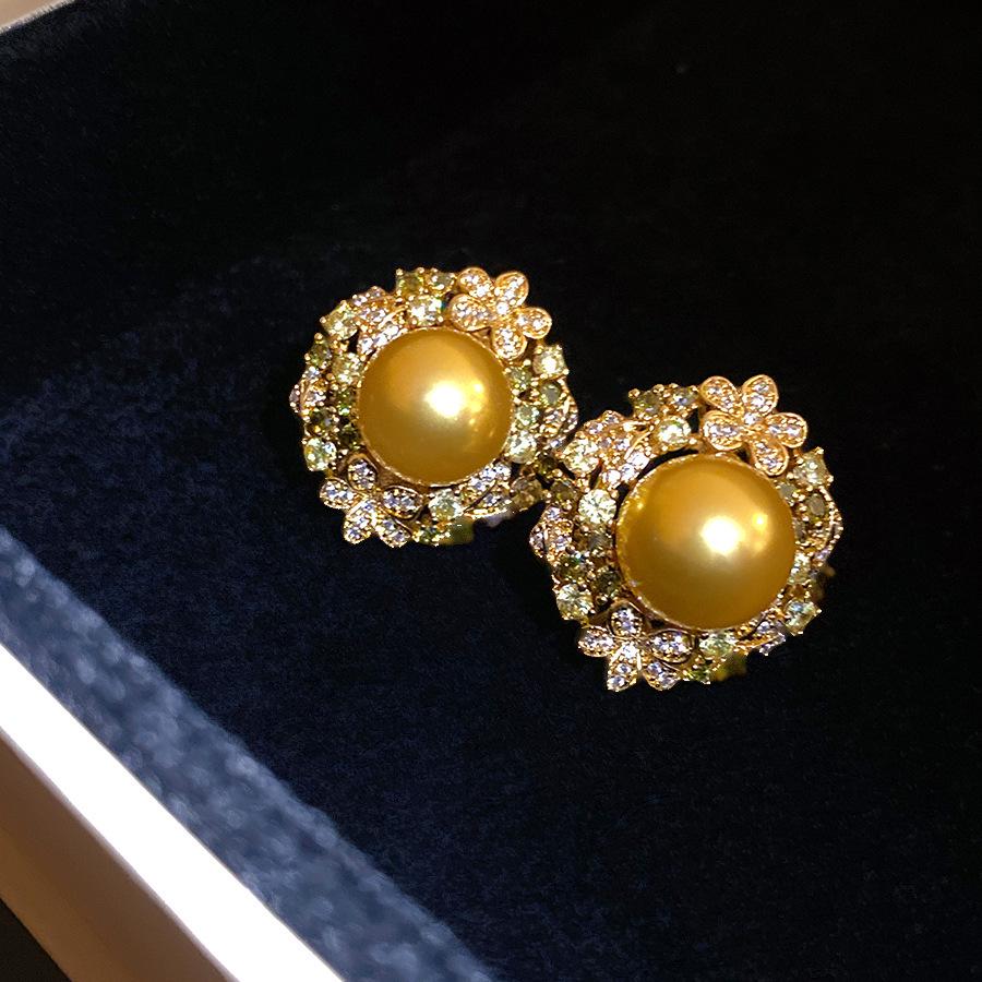 Golden Pearl Light-Gathering Gold-Plated Zircon Jewelry Set: Pearl Ring, Earrings, Necklace – Vintage Light Luxury Collection.