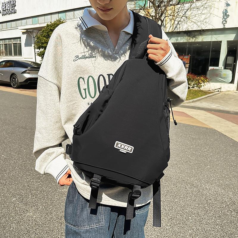 Herrenrucksack mit großer Kapazität, Outdoor-Reiserucksack, leichte Umhängetasche für Damen, multifunktionale Brusttasche