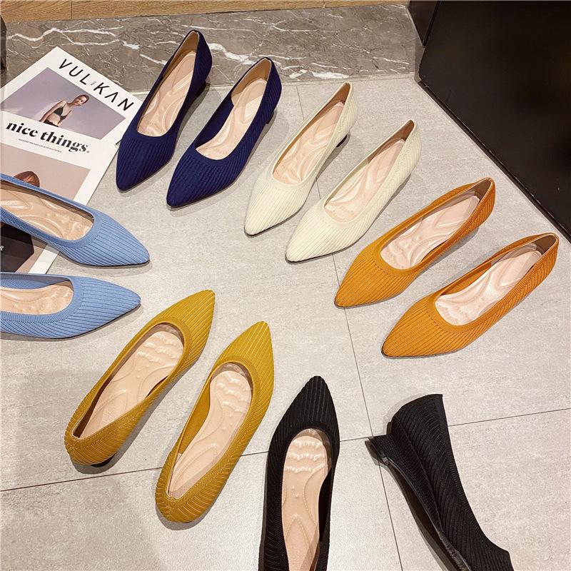 Neue spitzköpfige flachmündige Dameneinzelchuhe mit Keilabsatz, fliegendes Gewebe, Dameneinzelchuhe, Trend