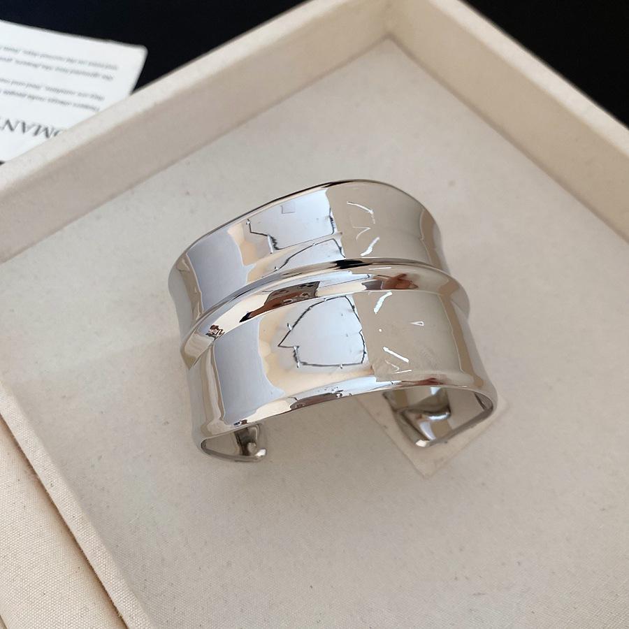 Metallic Irregular Wave Texture Open Bangle Bracelet: Versatile Fashion Jewelry for Women