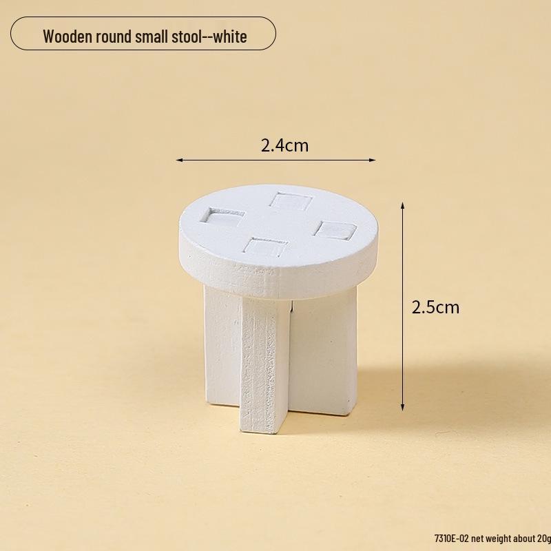 

Retro Mini Rocking Chair Ornament: Nostalgic Chinese Style Miniature Prop