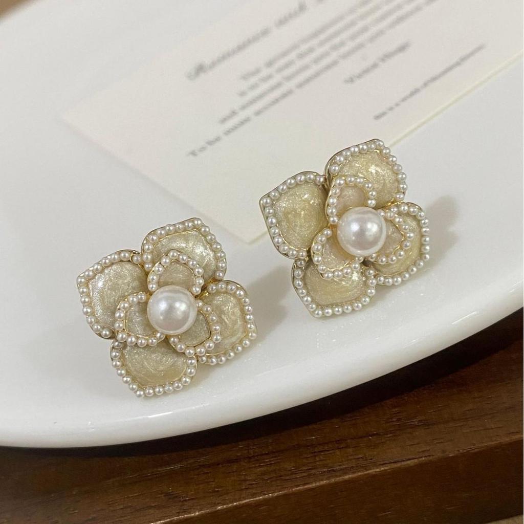 French Elegance Pearl Rose Stud Earrings: Luxury, Versatile, and Exquisite White Oil Painting Ear Ornaments.