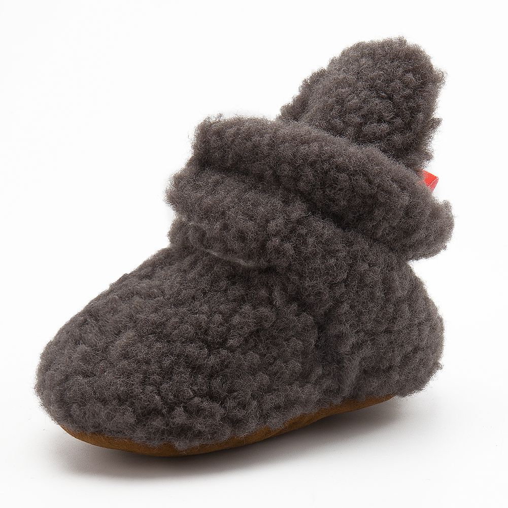 Herbst und Winter Neue Babyschuhe Weiche Unterseite Kleinkindschuhe Korallen Samt Fällt Nicht Ab Schuhe Warme Schuhe Babyschuhe