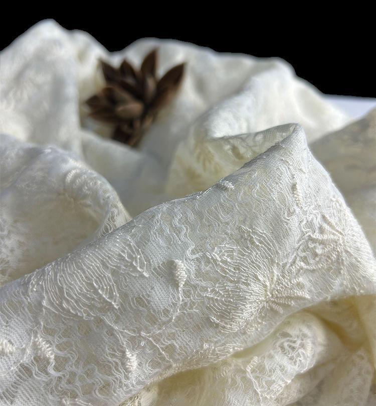 Original High-end Custom-made Heavy-duty Vintage Embroidery Lace Fabric Suitable for Wedding Dresses Formal Gowns