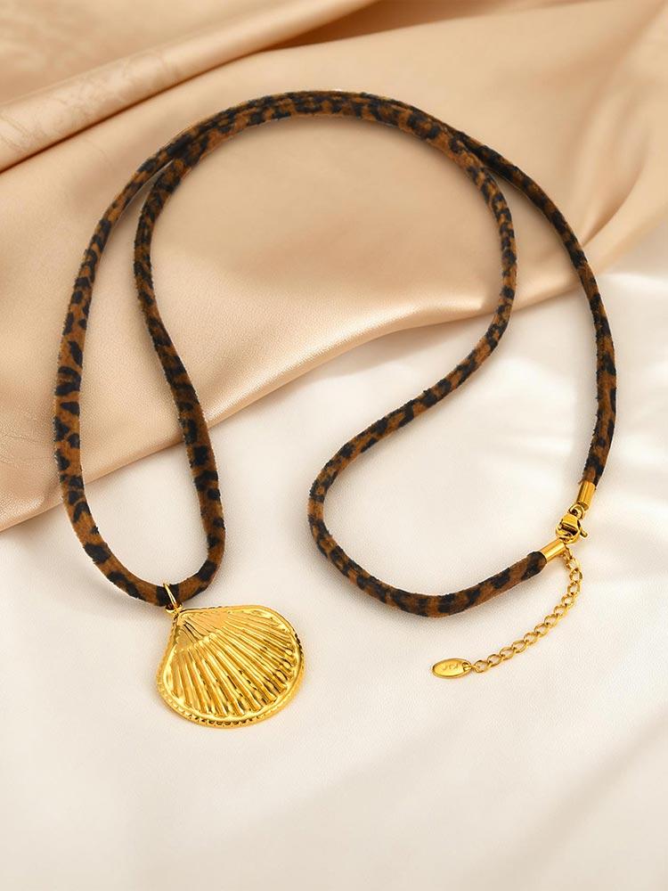 

Fashion Stainless Steel Shell Pendant With Leopard Print Velvet Rope, Women s Shell Rope Chain Necklace Design Party Jewelry