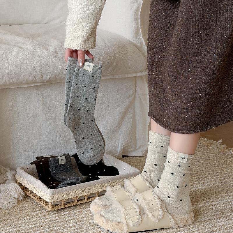 Korean Egg Cloth Label Polka Dot Wool Socks Medium Tube Socks Thickened Warm Coffee Color Winter Thick Socks Stockings Tide