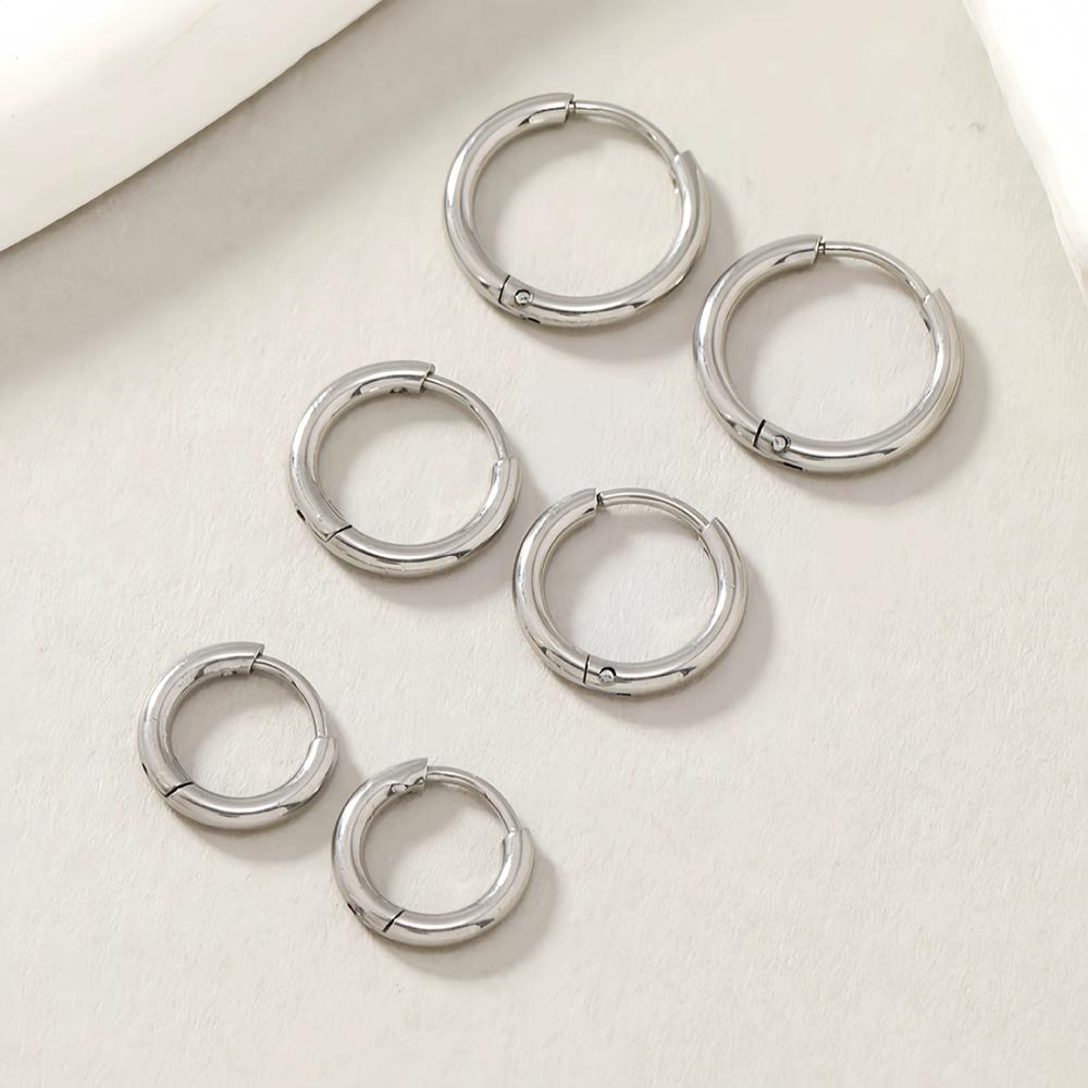 New Exaggerated Horseshoe Clip Earrings Fashion Simple Elegant Punk Stud Earbob Trendy Jewelry Accessories for Both Men Women