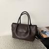 Large Capacity Vintage Casual Shoulder Bag With Texture Simple Fashionable Tote Daily Use