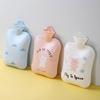 Borsa dell'acqua calda con impacco caldo, borsa per iniezione d'acqua carina a cartoni animati con copertura in peluche, borsa dell'acqua calda, regalo invernale per studenti