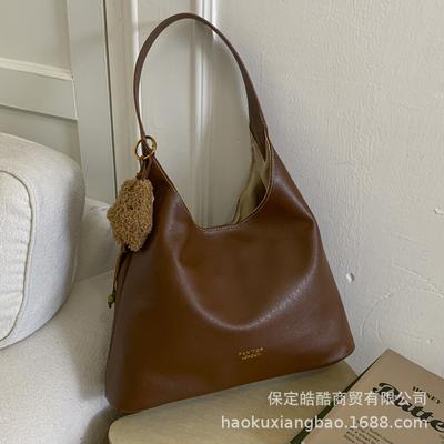 Retro Bag Women's Large Capacity 2025 New Autumn and Winter Simple Versatile Shoulder Bag Premium Texture Commuter Tote Bag