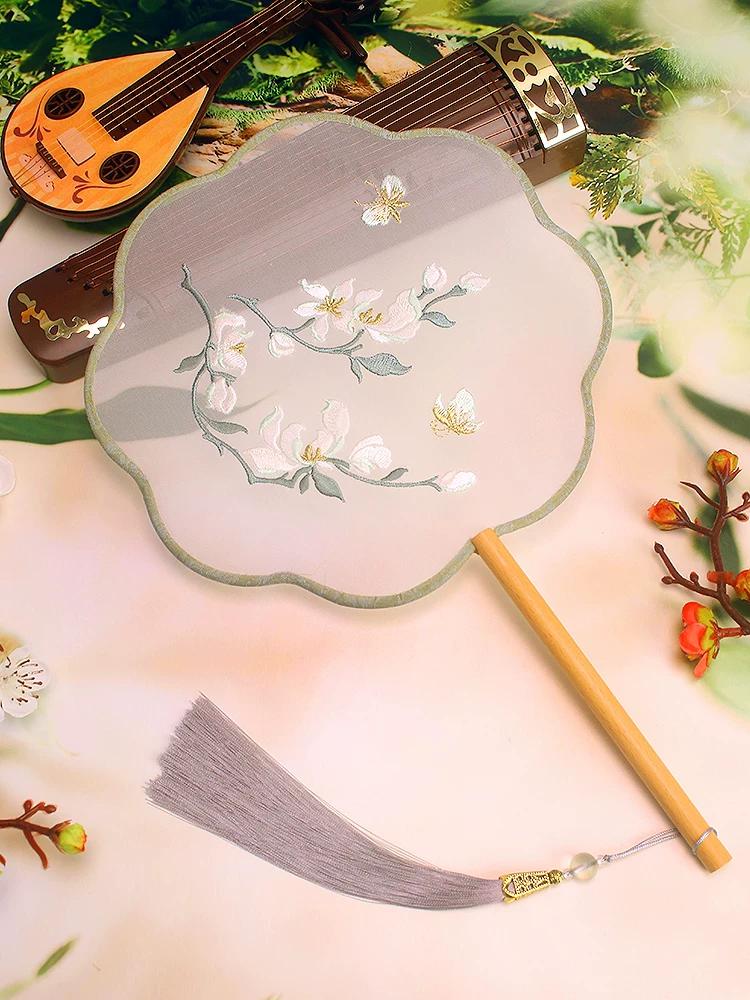 Antique Fan Embroider Circular Fan Han Dynasty Long Handle Tassel Petals Temple Fan Women's National Style Cheongsam Catwalk Dance Fan Suzhou