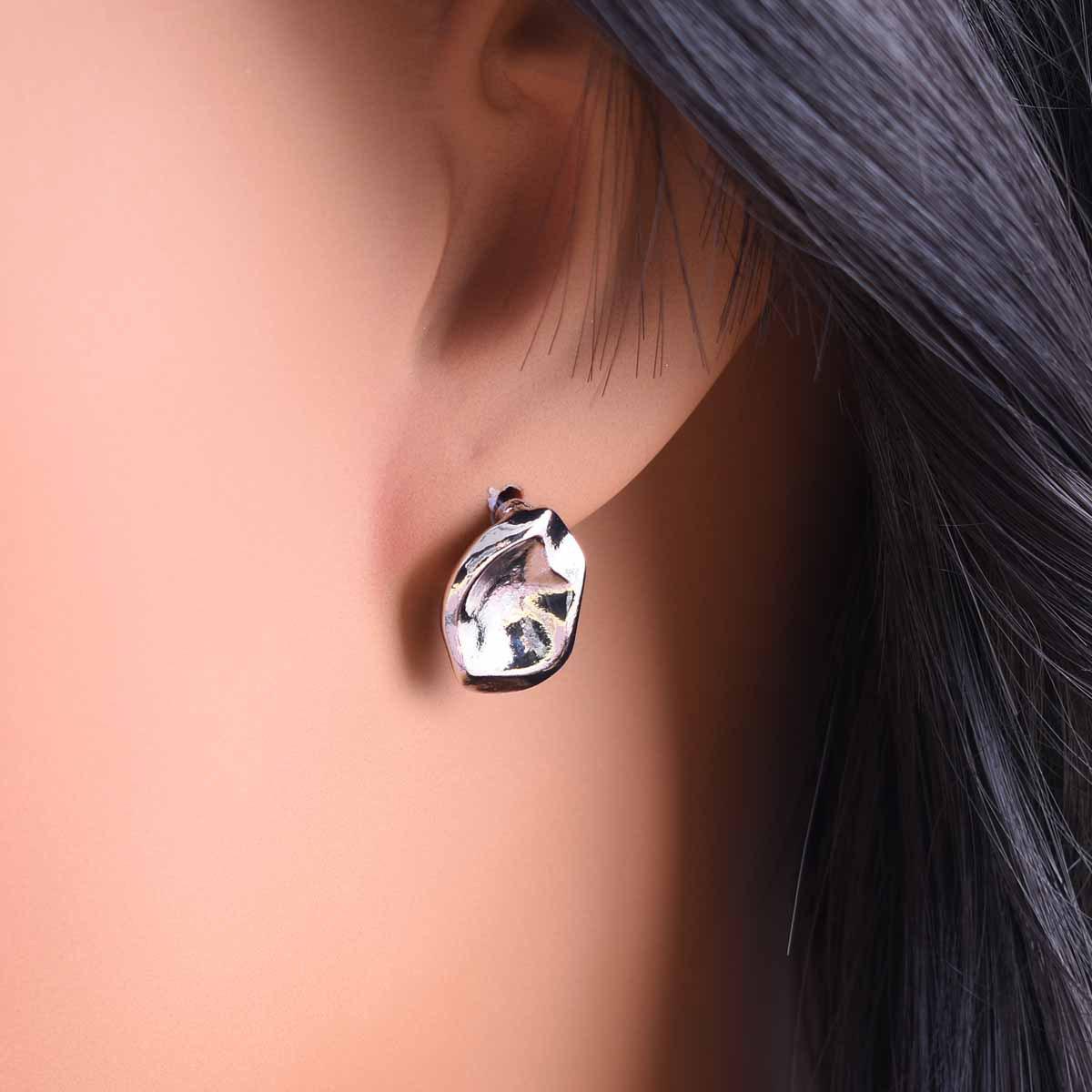 Handcrafted Irregular Hammered Earrings: Luxurious, Unique Design for Women серебряный