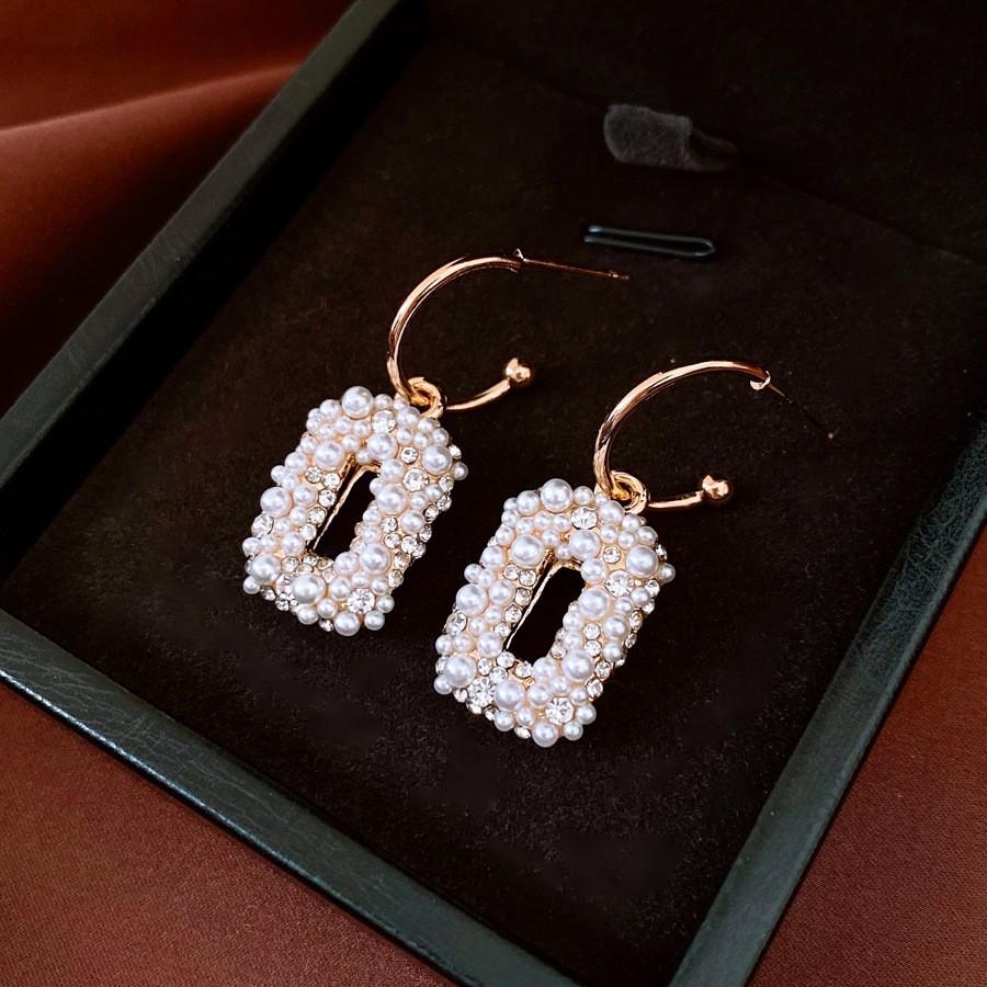 Vintage Retro Silver Needle Earrings - Elegant, Versatile High-End Court Style Studs.