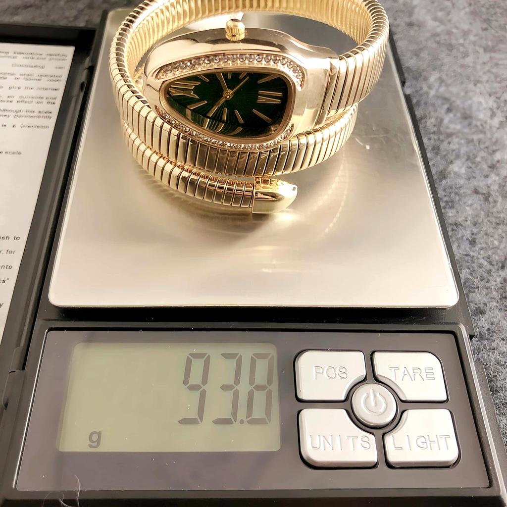 BV Home Fashion Retro Quartz Snake-Shaped Wristwatch for Women and Students