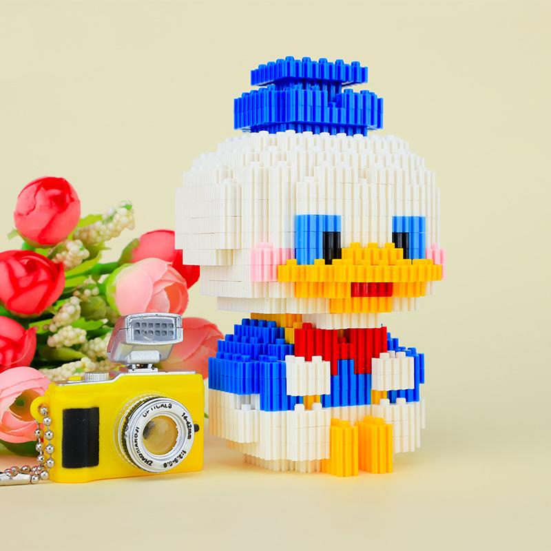 354pcs+ Connection Building Blocks Mickey Mouse Winnie Pooh Donald Daisy Piglet 3D Model Mini Brick Figures For Children Toys