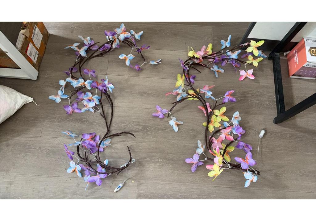 Bendable LED Rattan String Lights with Butterflies & Leaves for Wall Decoration