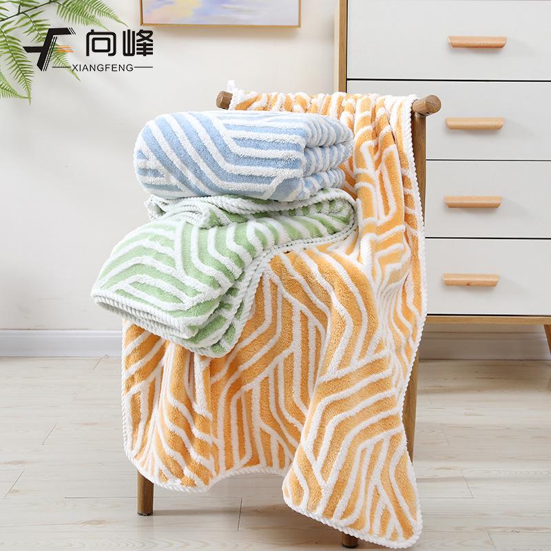 Towel New Jacquard Coral Fleece Bath Towel Striped Texture Soft Absorption Enlarged Thickened Bath Towel Household Women